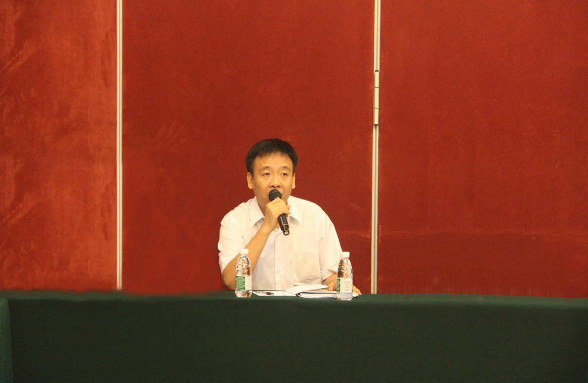 中石化科技开发部质量监督处副处长秦士珍 中石化科技开发部质量监督处副处长秦士珍